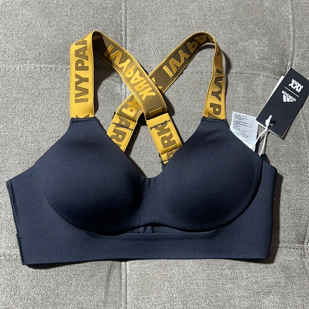 π₯°π₯°Adidas IVY PARK Cut Out Medium Support Braπ₯°π₯° - Picture 4 of 7